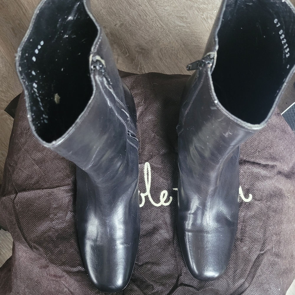 Cole Haan Elegant Black Leather Women's Boots